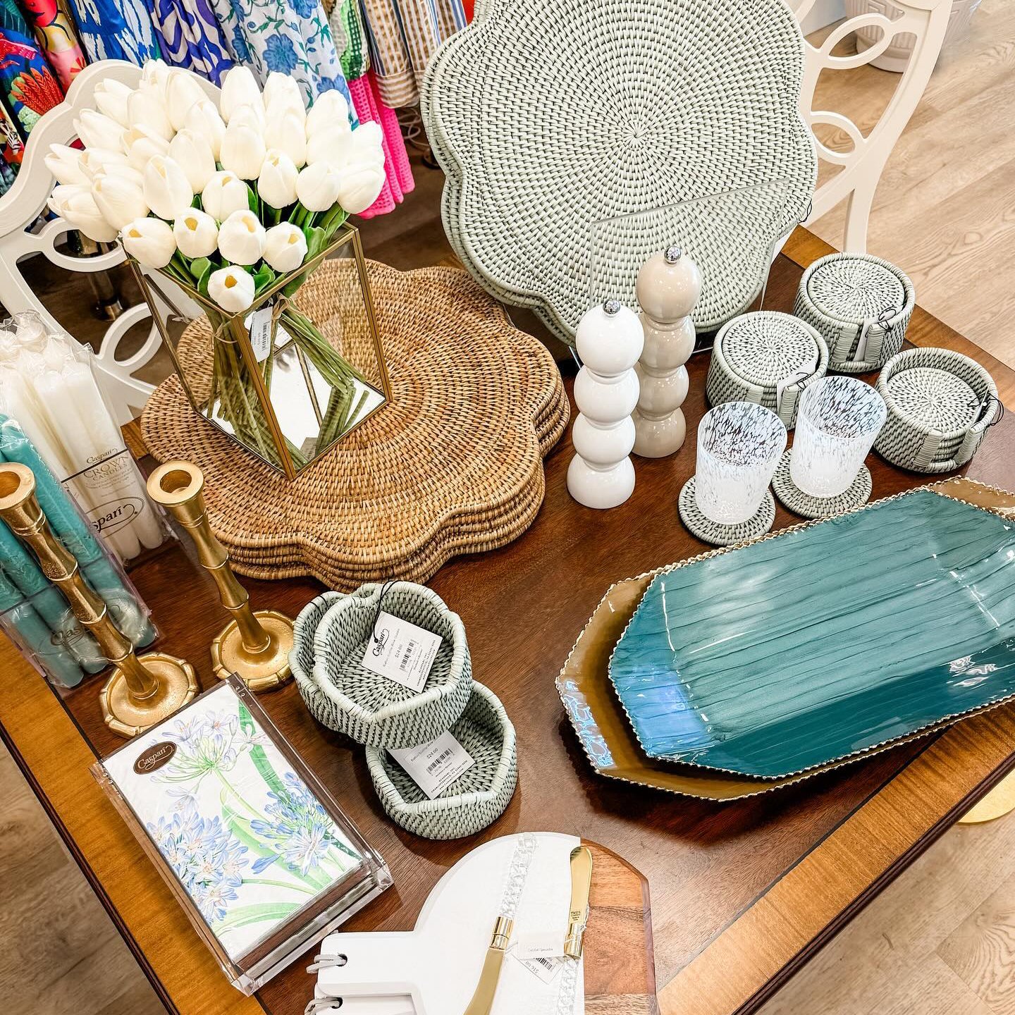 BARNETT & CO. Barnett & CO. accessories, kick-knacks, and decór.
