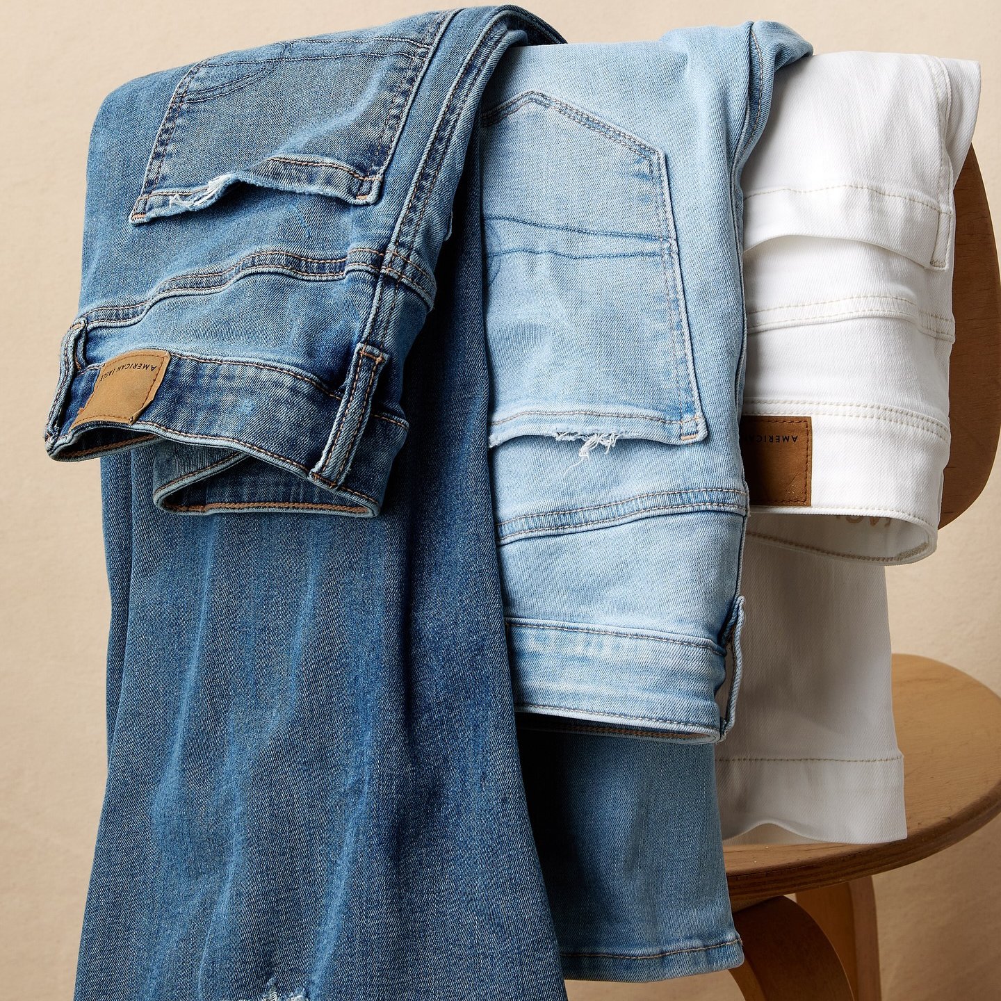 AMERICAN EAGLE OUTFITTERS American Eagle jeans