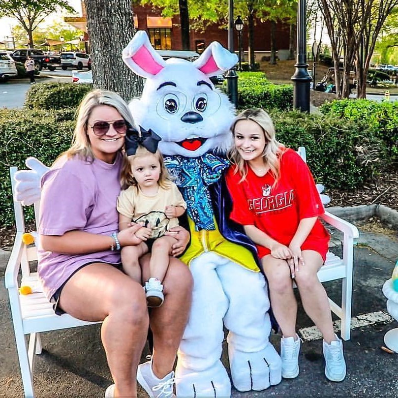 BLOOM Family with Easter Bunny